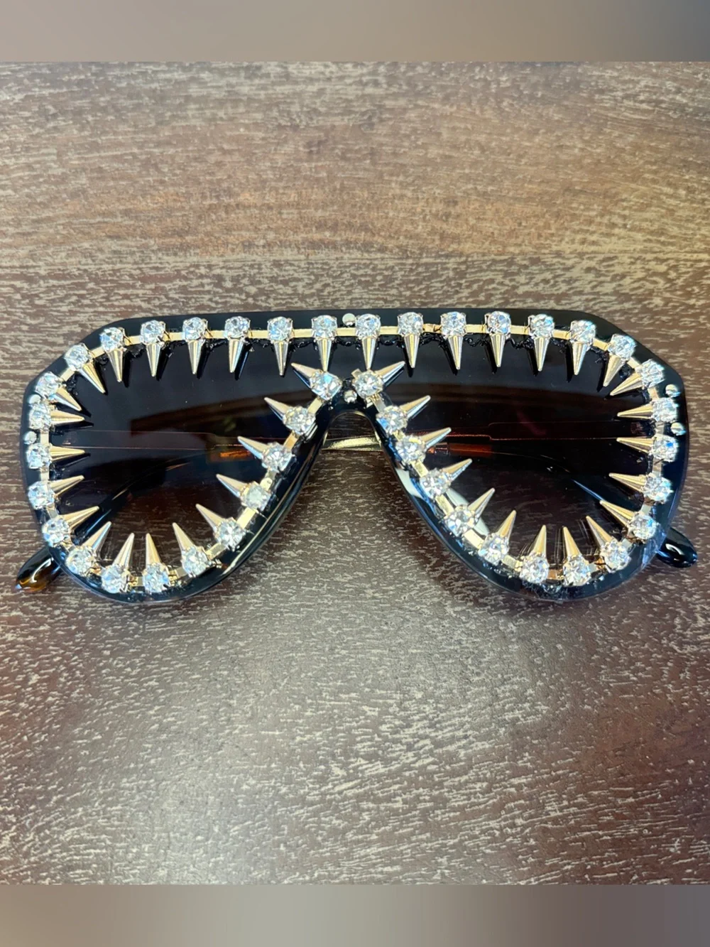 Sunglasses - Rocker Ice Fun Shades - Picture 15 of 16